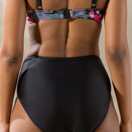 Trofe bikini buxur svartar - Image 4