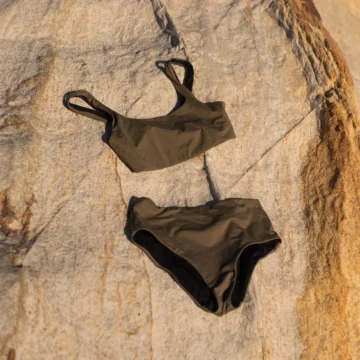 CASALL SQUARE NECK BIKINI TOP - SEAWEED GREEN - Image 4