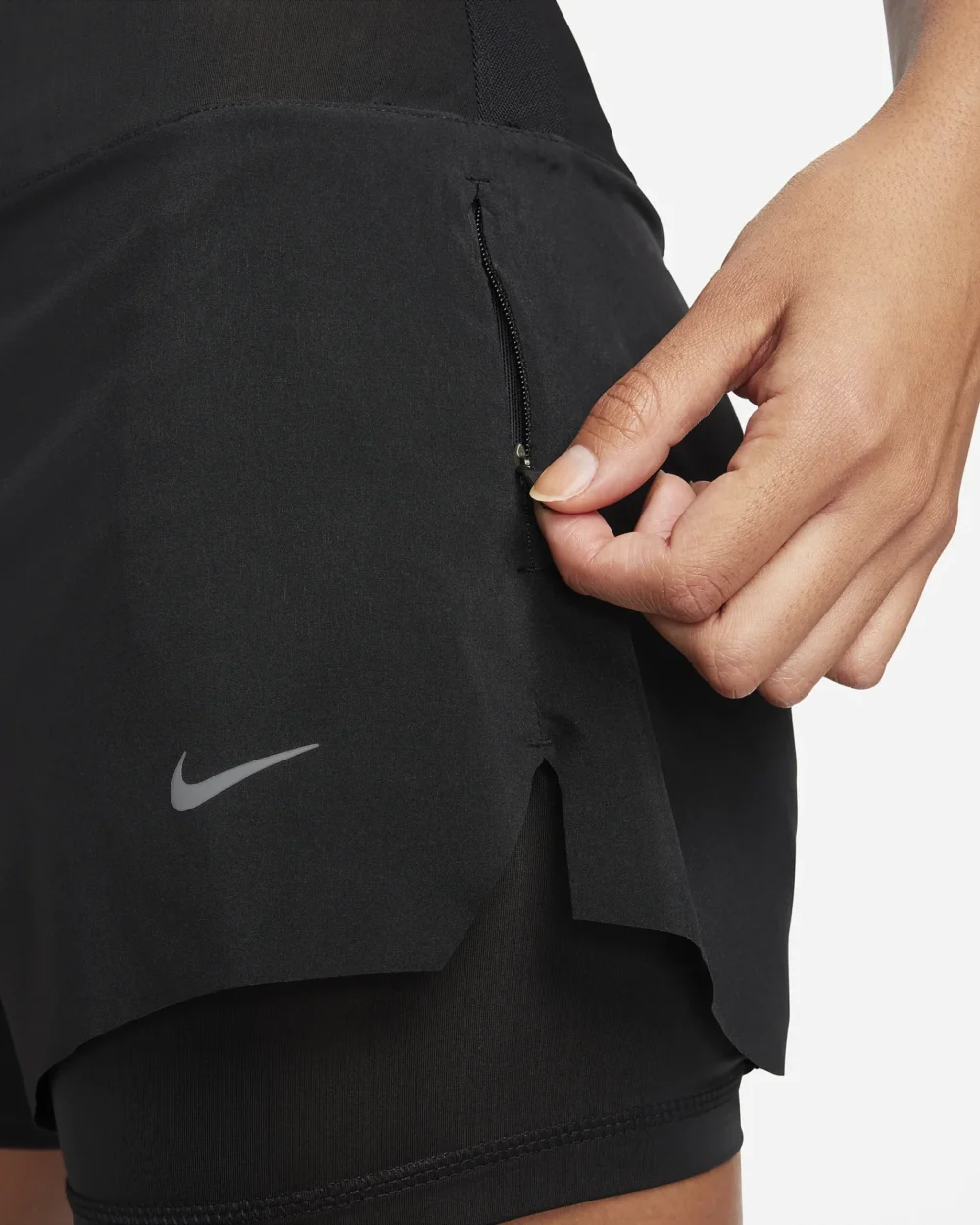 Nike Dri-FIT Swift Women's Mid-Rise 3" 2-in-1 Running Shorts with Pockets - Image 8