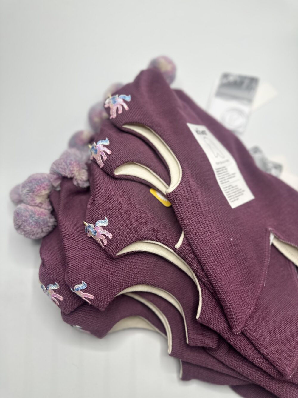 Kivat unicorn dökk - Image 10