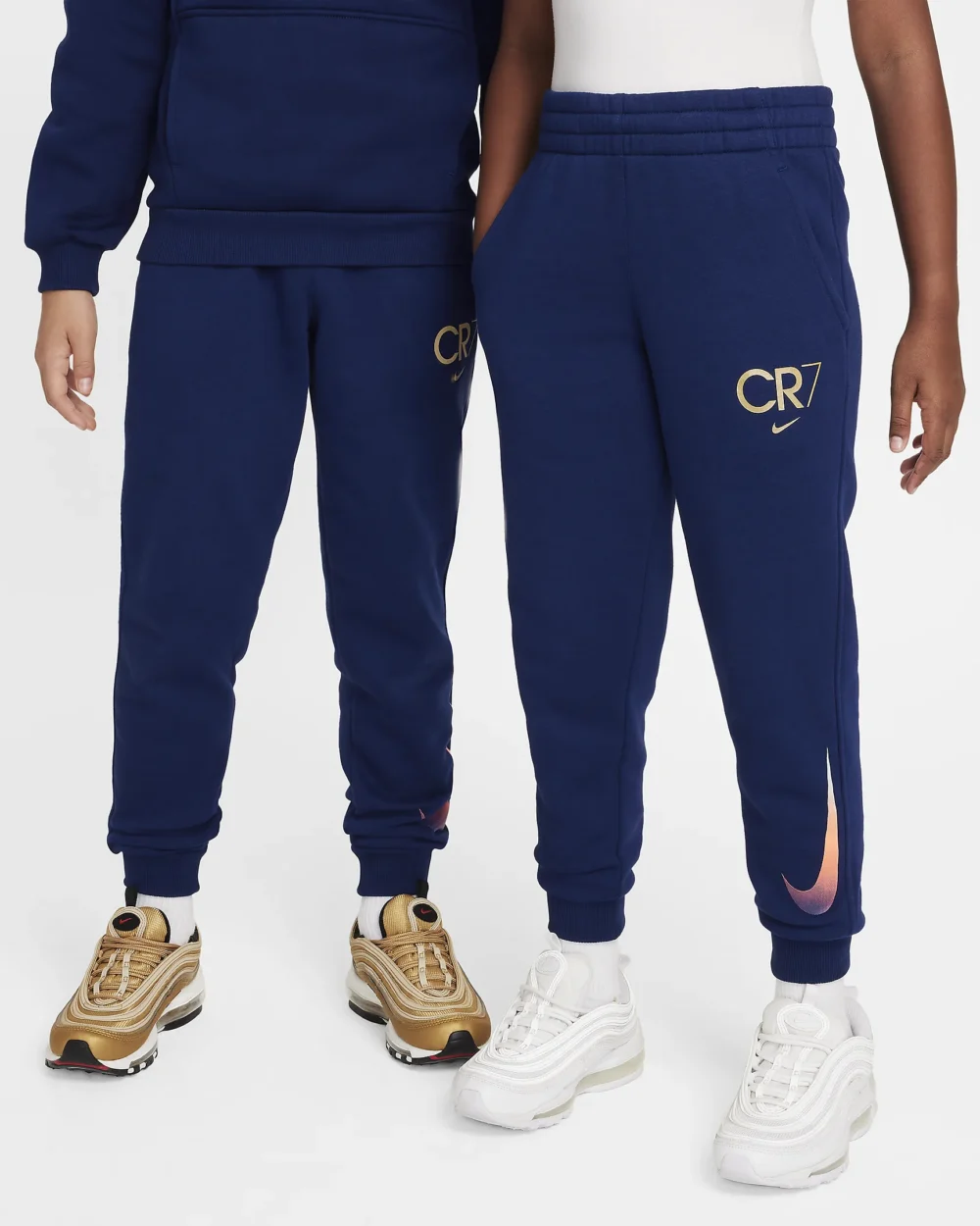 CR7 Club Fleece Older Kids Football Joggers- Ronaldo