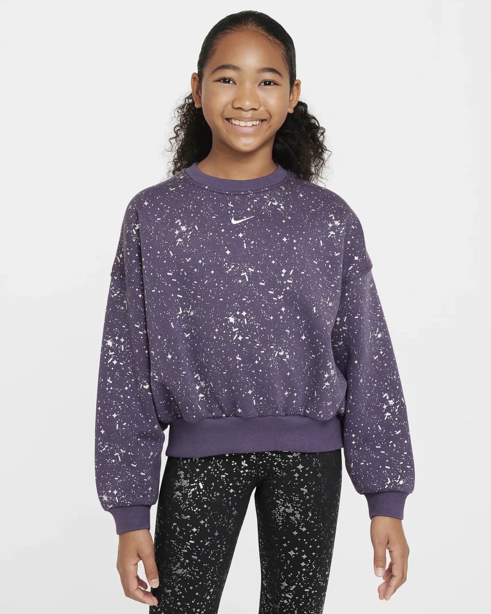 Nike Sportswear Club Fleece Older Kids (Girls) Crew-Neck Sweatshirt - Image 3