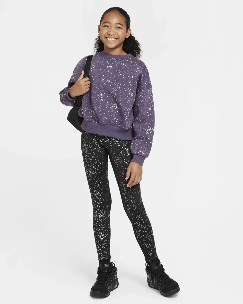 Nike Sportswear Club Fleece Older Kids (Girls) Crew-Neck Sweatshirt - Image 4