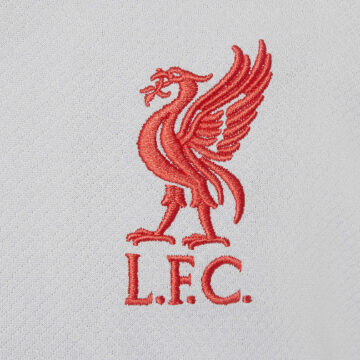 Liverpool F.C. Strike Third Older Kids Nike Dri-FIT Football Knit Short-Sleeve Top - Image 4