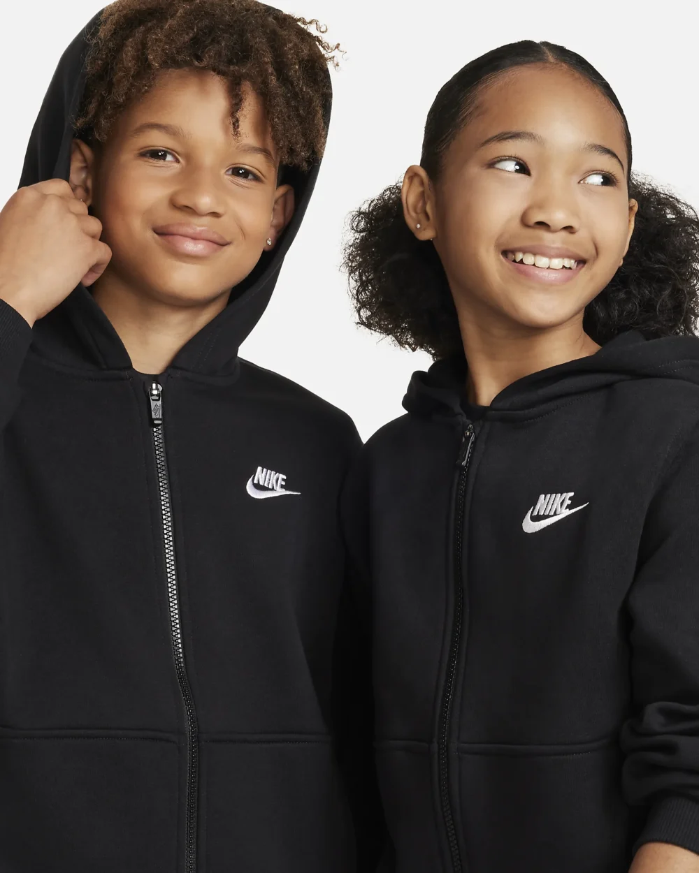 Nike Sportswear Club Fleece Older Kids Full-Zip Hoodie - Image 2