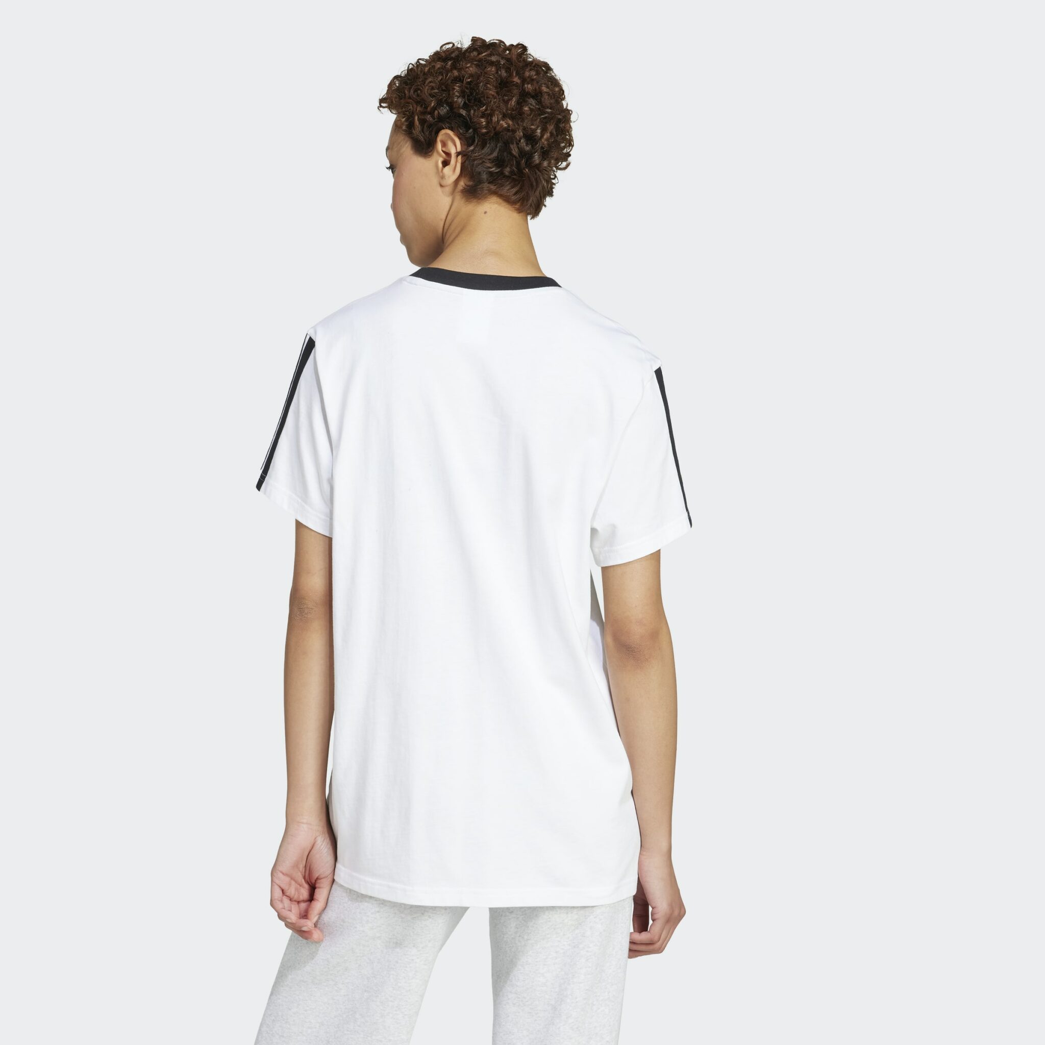 Adidas stuttermabolur kvenna - Image 3