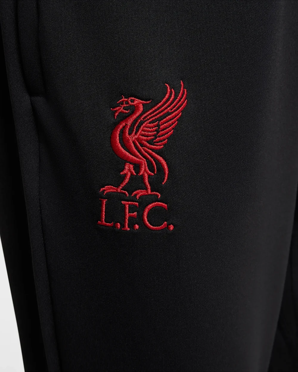 Liverpool F.C. Strike Special Edition Older Kids' Nike Dri-FIT Football Knit Pants - Image 7