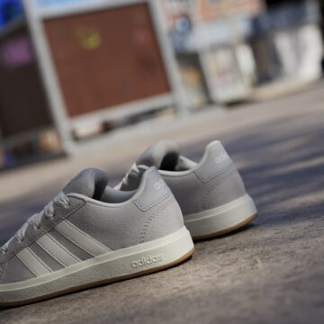 Adidas Grand Court 00s Grey Two Off White Gum - Image 4
