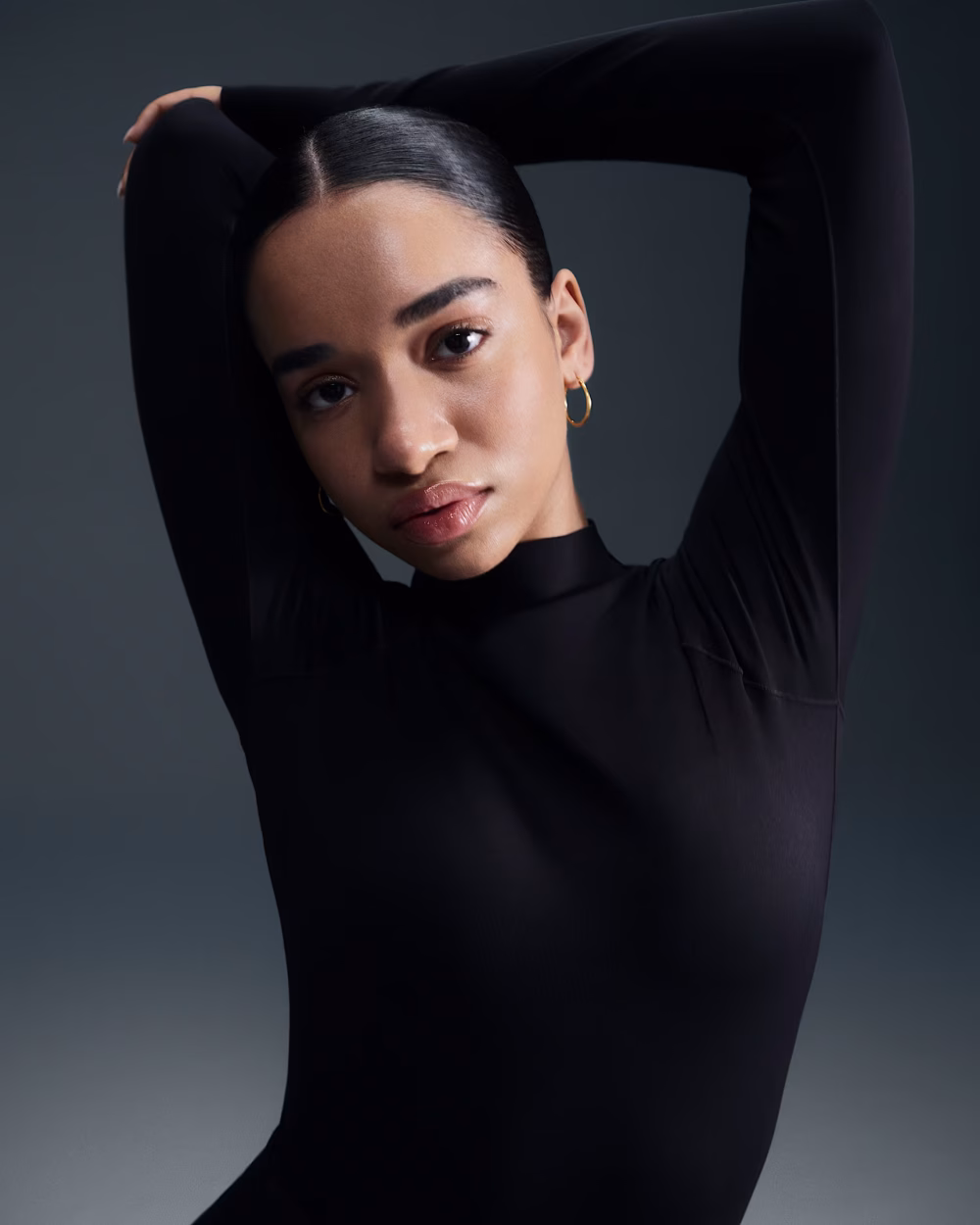 NIKE ZENVY LONGSLEEVED TOP BLACK