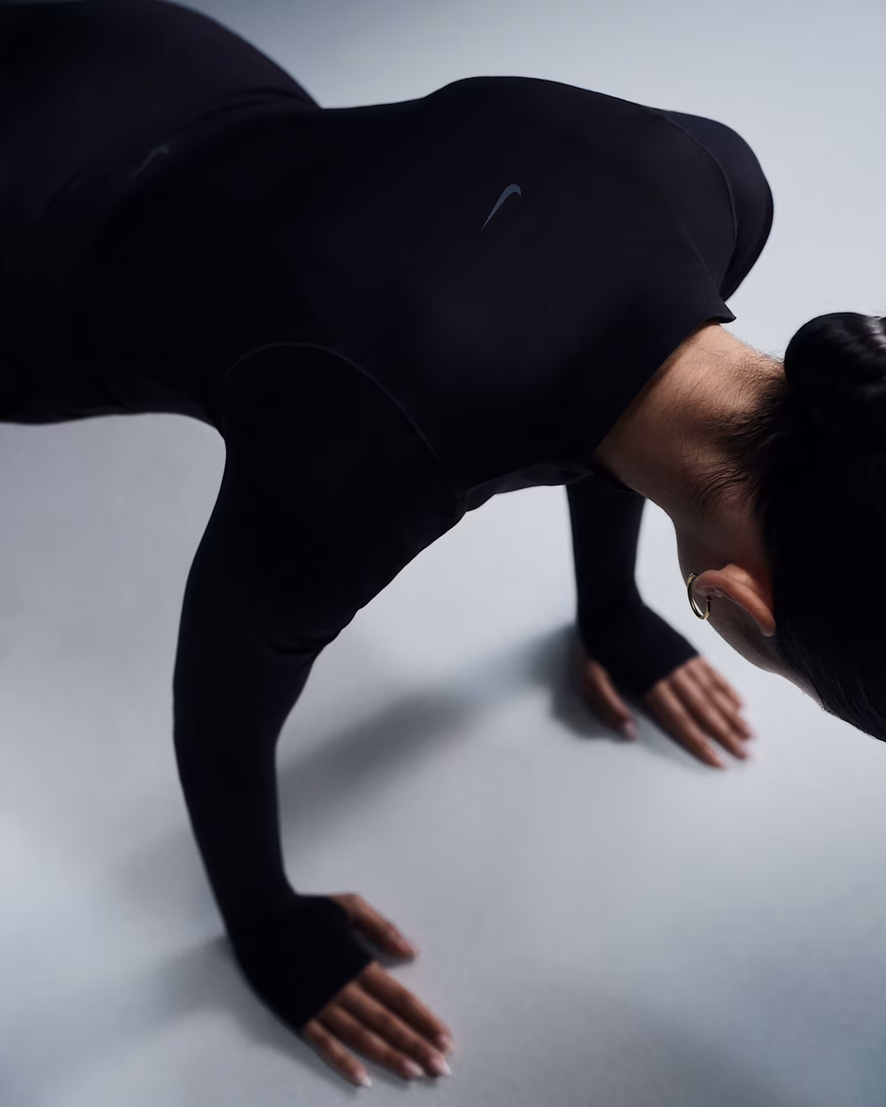 NIKE ZENVY LONGSLEEVED TOP BLACK - Image 2