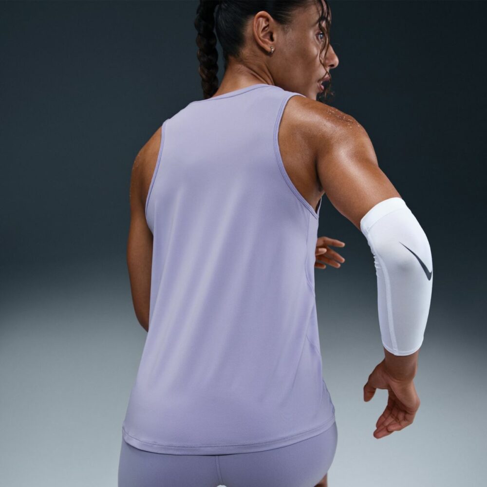 Nike One Classic Womens Dri-FIT Tank Top LILIAC - Image 3