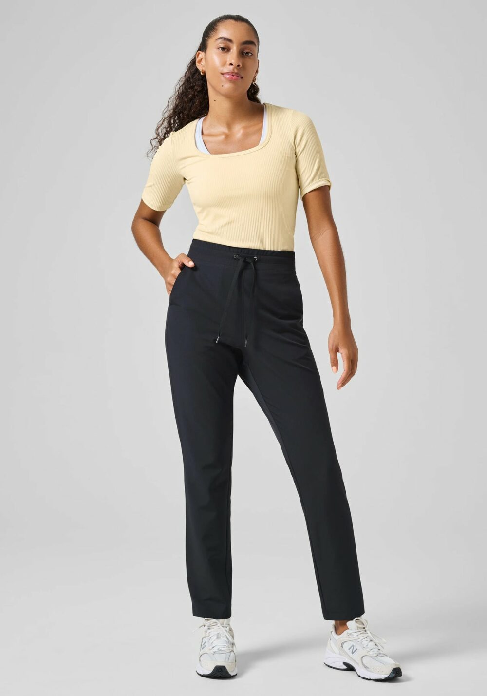 Casall Ease High Waist Woven Pants