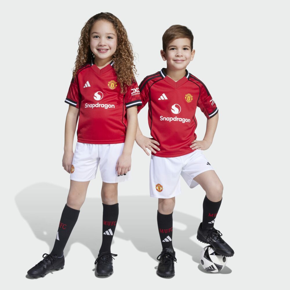 Manchester United 25/26 Home Mini Kit Kids