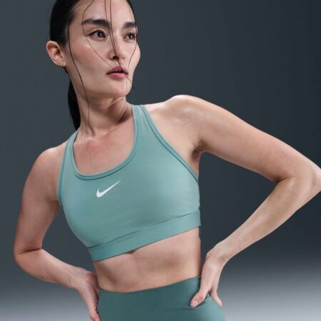 Nike Swoosh Medium-Support Womens Padded Sports Bra