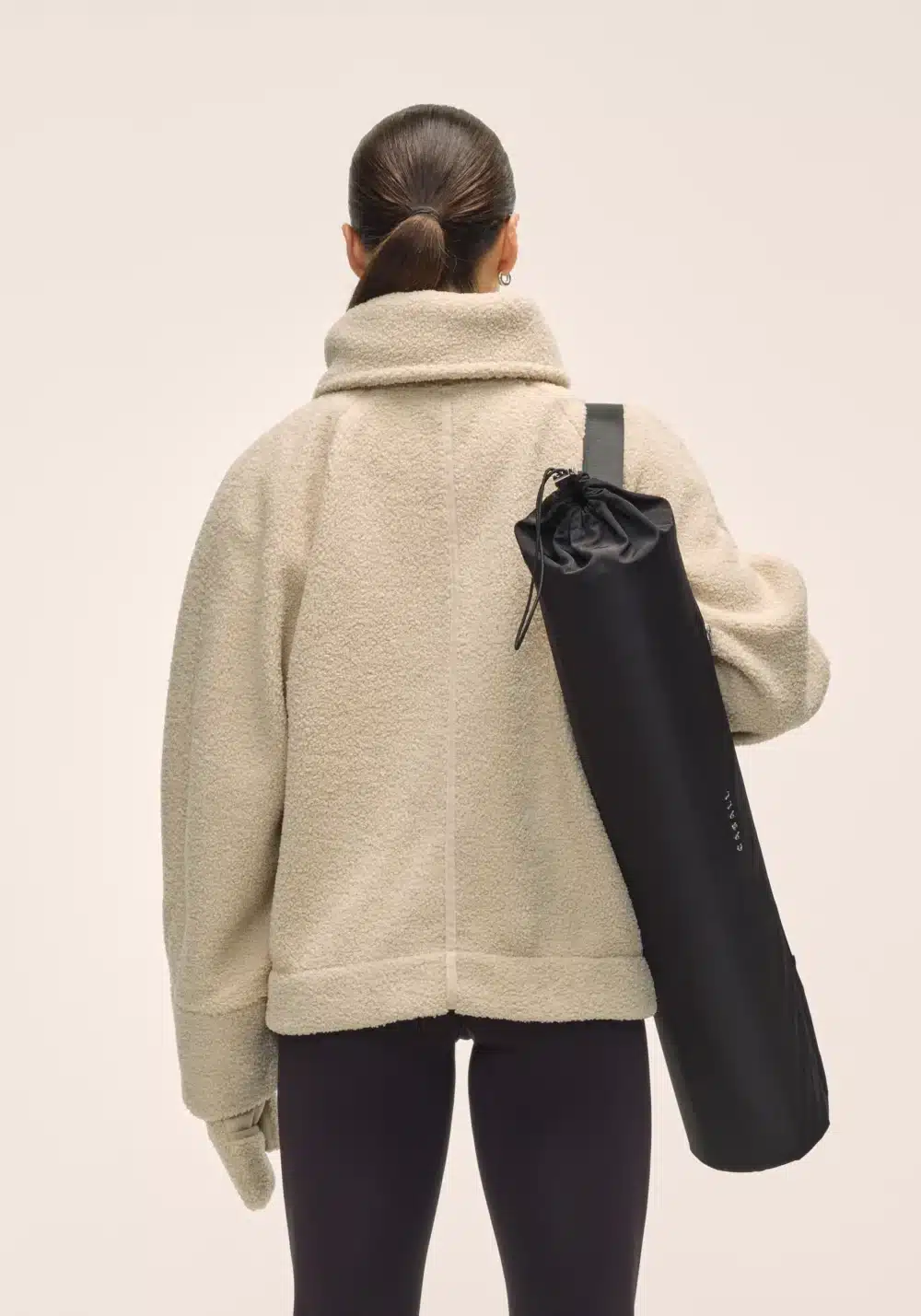 Casall Adjustable Yoga Mat Bag - Image 4