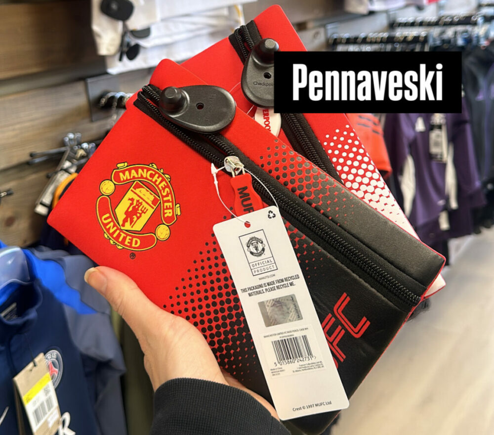 MANCHESTER UNITED PENNAVESKI