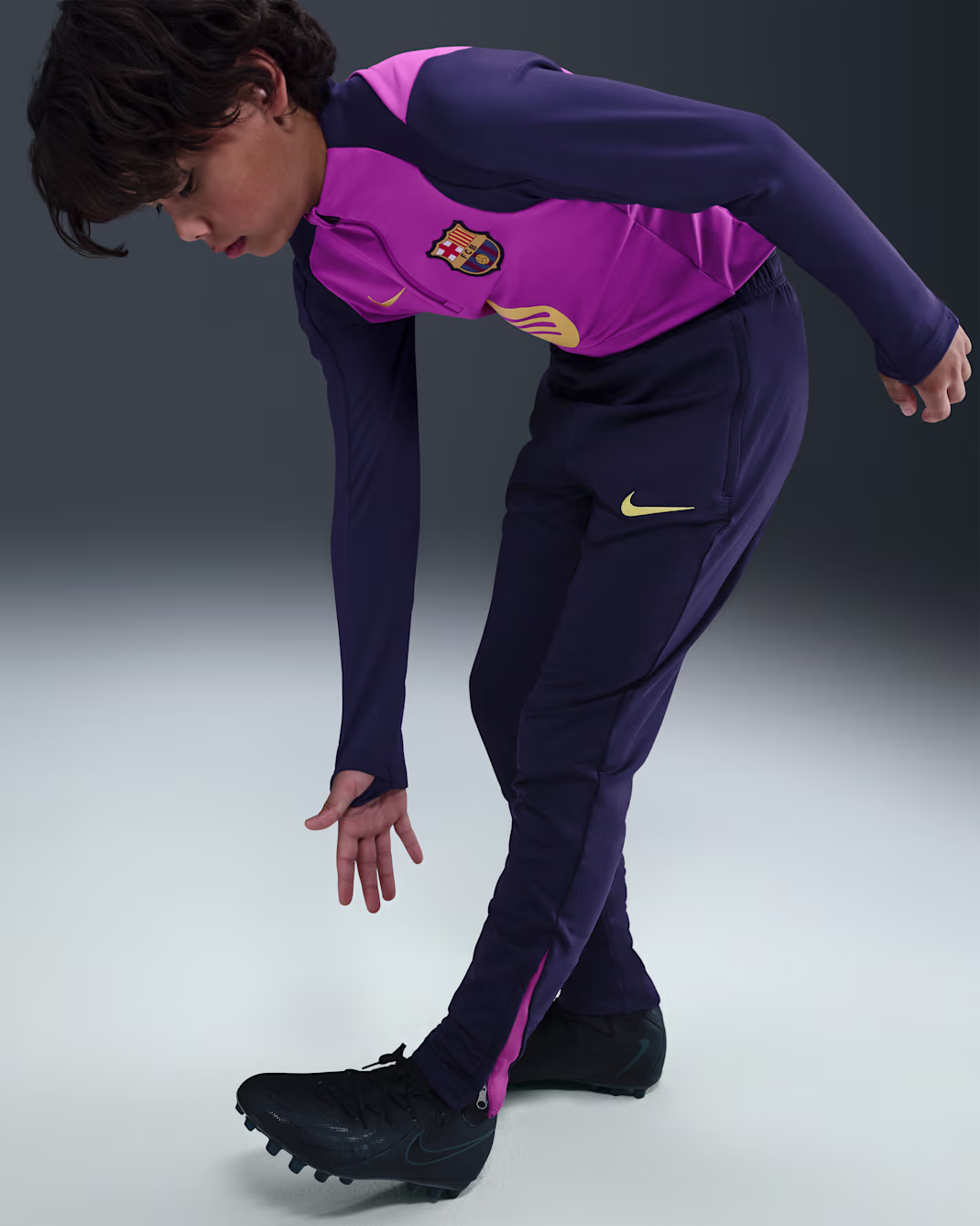 NIKE F.C. Barcelona Strike Older Kids Nike Dri-FIT Football Knit Pants - Image 3