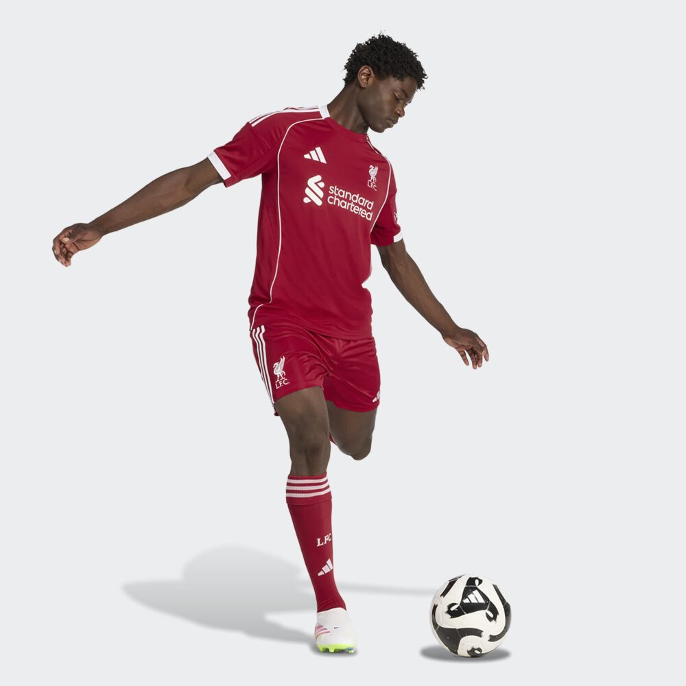 ADIDAS LIVERPOOL HOME 25/26 FULLORÐINSSTUTTBUXUR - Image 6