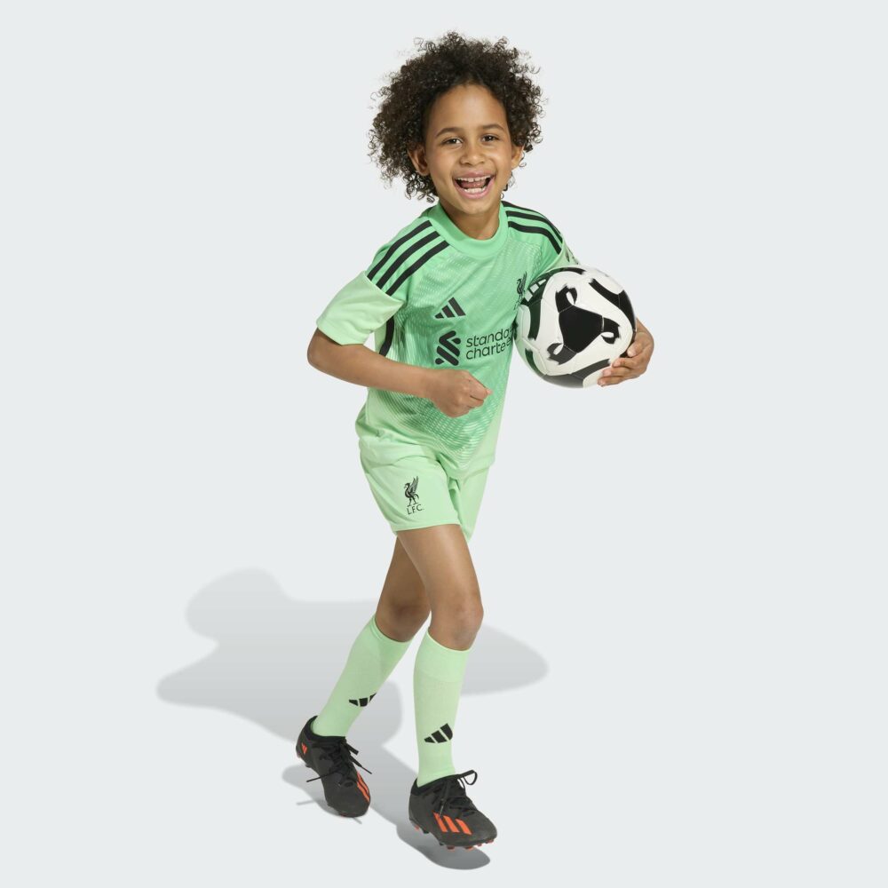 ADIDAS LIVERPOOL MARKMANNS MINI KIT - Image 4