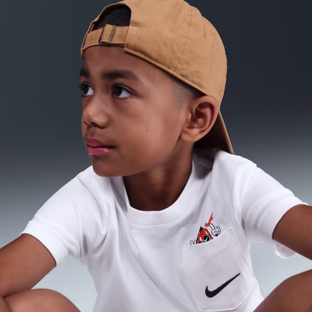 Nike Sportswear Older Kids T-Shirt