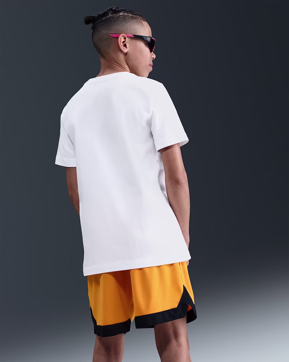 NIKE BOLUR BARNA - HUNDUR - Image 4