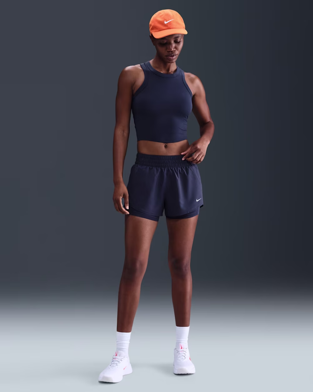 Nike One Fitted Womens Dri-FIT Cropped Tank Top Blár - Image 2