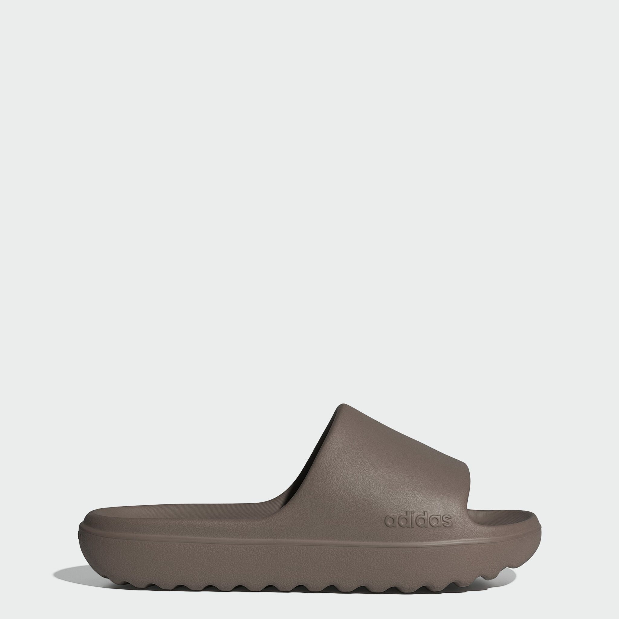 Adidas Adilette Lumia Brúnir - Image 3