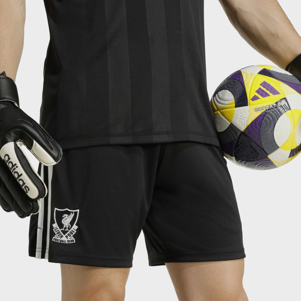 ADIDAS LIVERPOOL ORIGINAL STUTTBUXUR