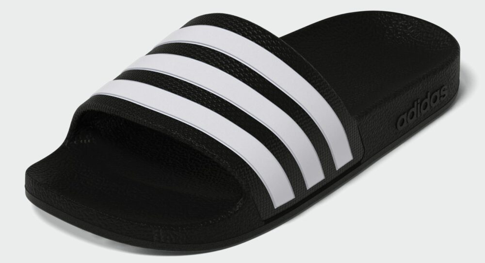 Adidas Adilette Aqua Slides Svartir Barna - Image 4
