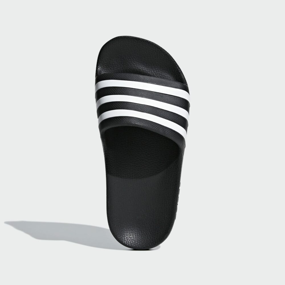 Adidas Adilette Aqua Slides Svartir Barna - Image 9