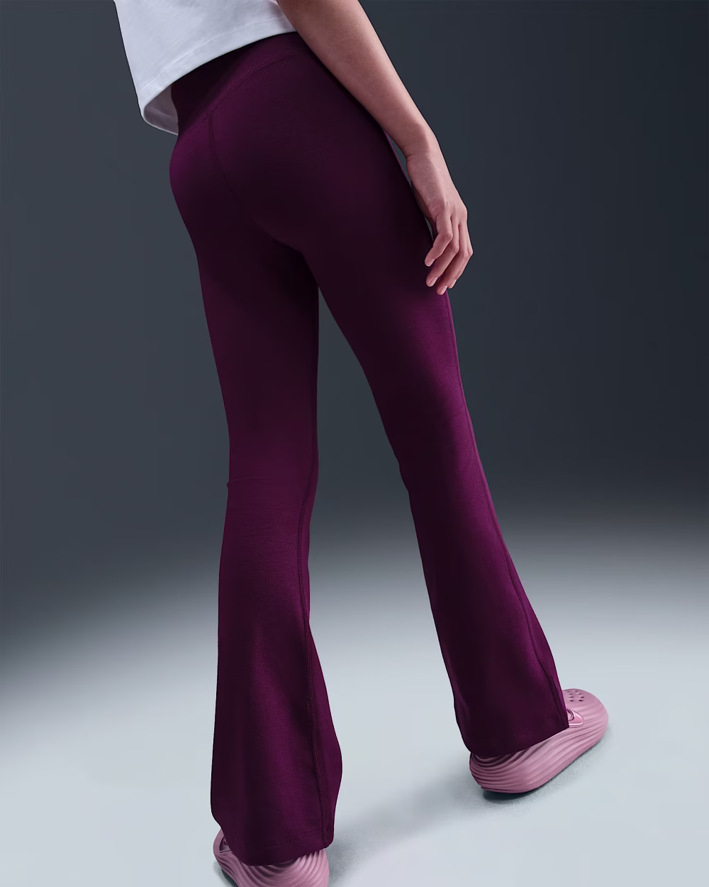 Nike Sportswear Classic Girls High-Waisted Flared Leggings Bordeaux/White - Image 6