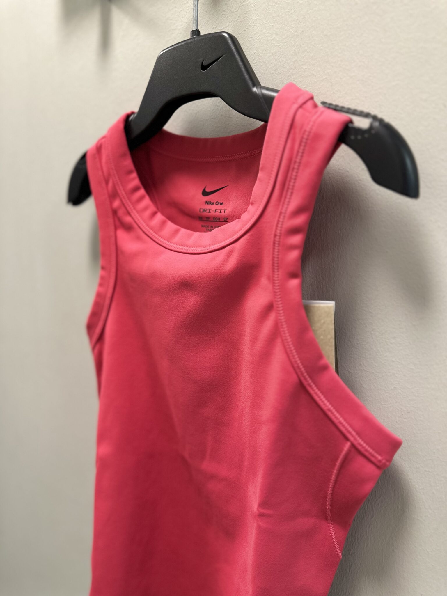 Nike One Fitted Womens Dri-FIT Cropped Tank Top - Image 5