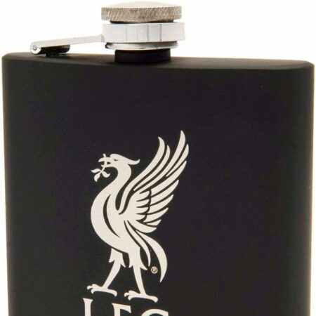 Liverpool peli svartur
