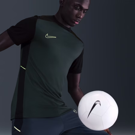 NIKE ACADEMY MENS STUTTERMABOLUR