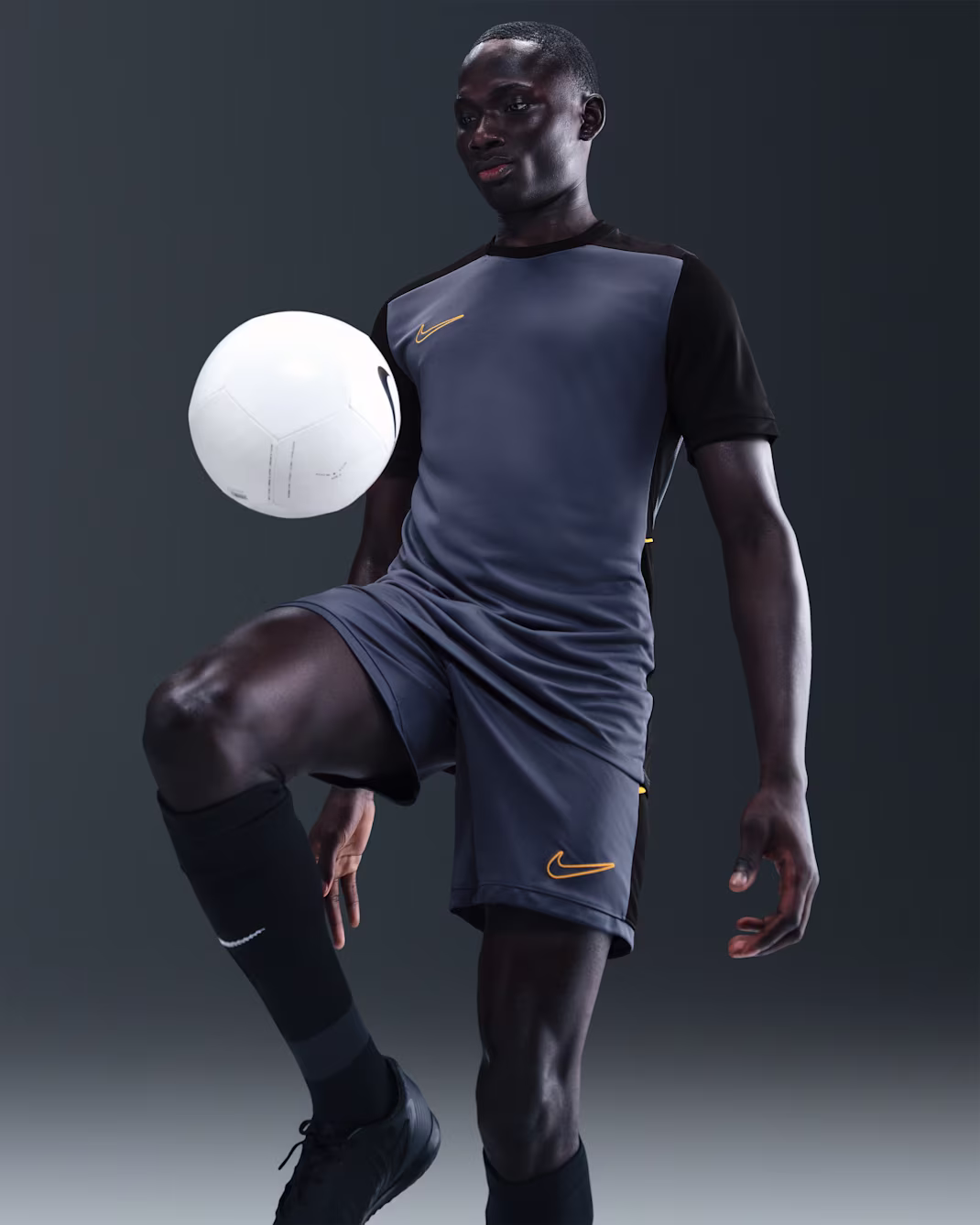 Nike Academy Mens Dri-FIT Short-Sleeve Football Top - Image 3