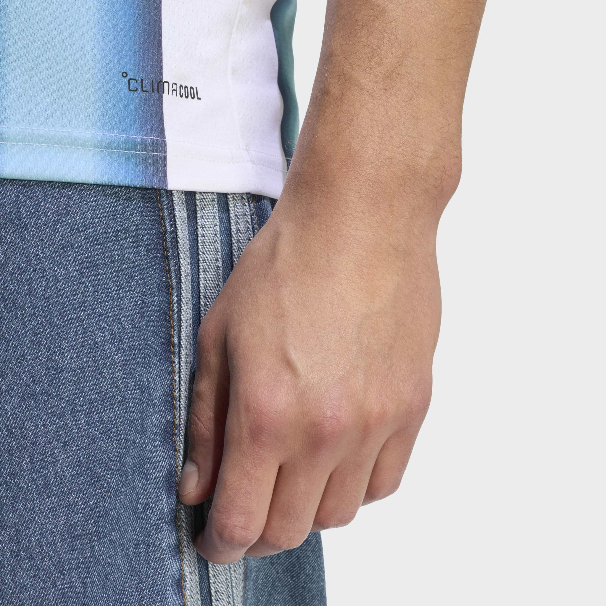 Adidas Argentina 26 Home Jersey Adult - MESSI - Image 2