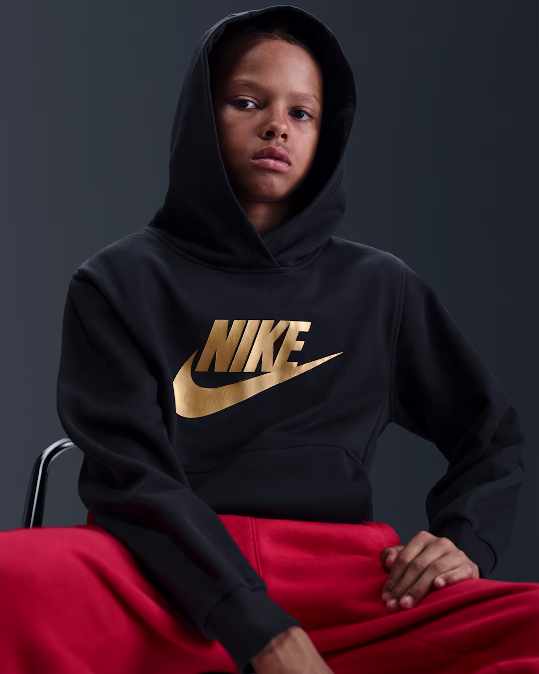 Nike Sportswear Club Fleece barna hettupeysa m/gulli - Image 3