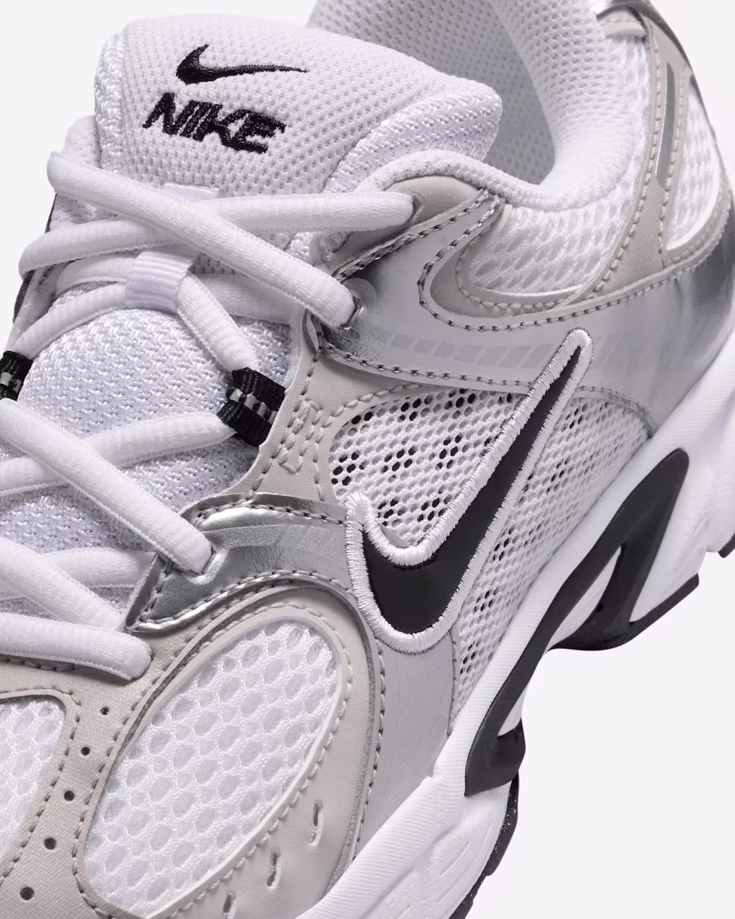 Nike V5 RNR Big Kids Shoes - Image 3