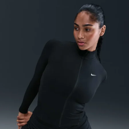 Nike One Fitted Womens DRI-FIT Full Zip Peysa Svört