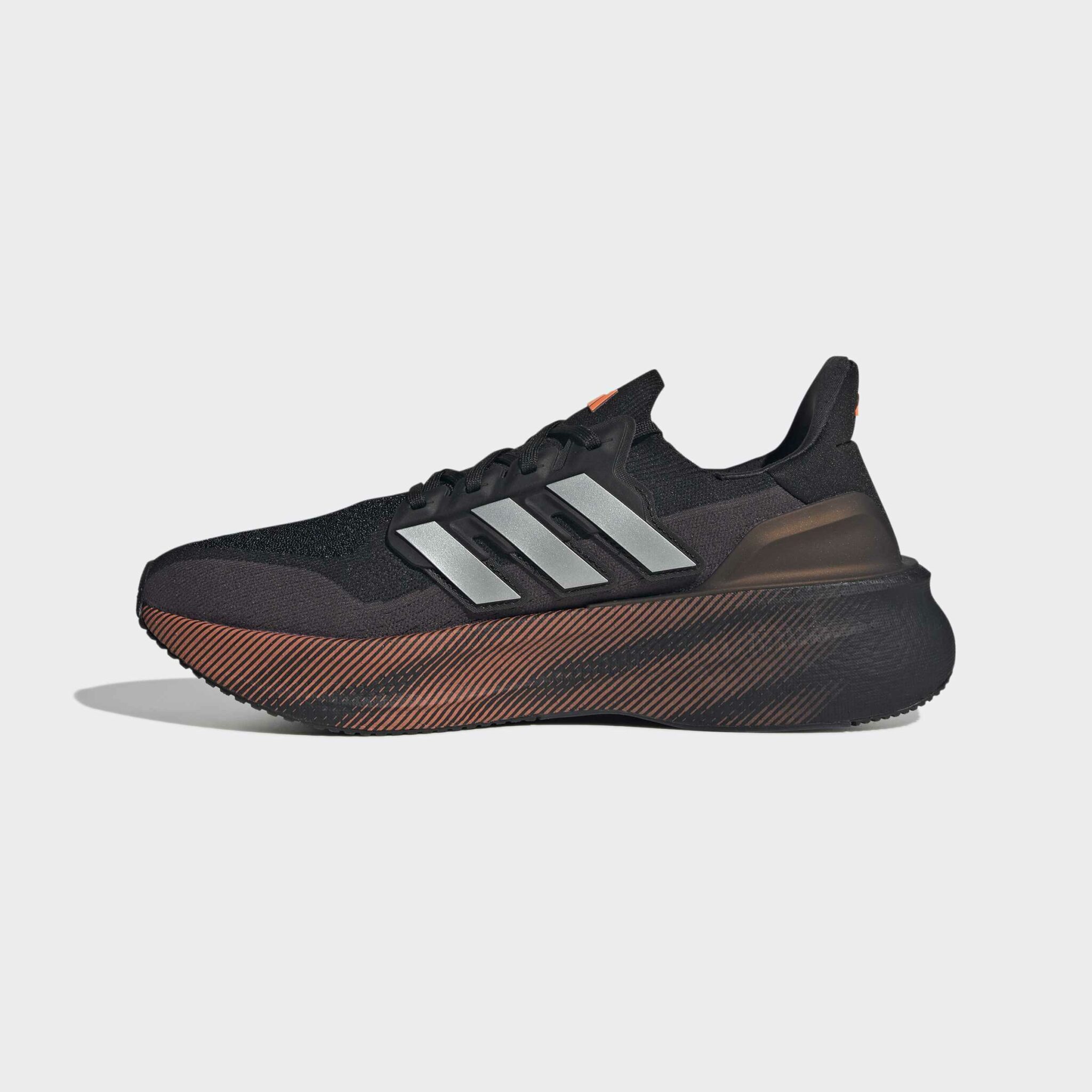 ADIDAS ULTRABOOST 5 svartur/appelsínugulur - Image 7