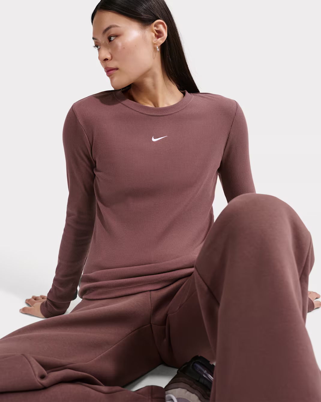 NIKE WOMENS LONG SLEEVED RIB