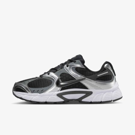 Nike V5 RNR Smoke strigaskór