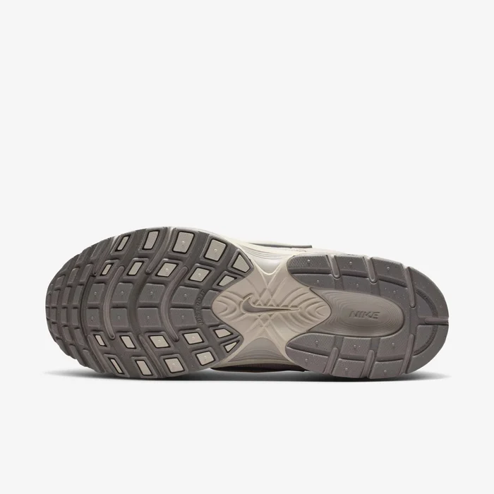 Nike V5 RNR "Moon Particle" - Image 5