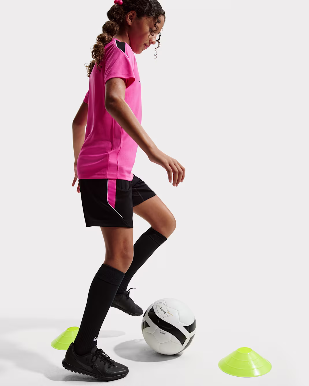 Nike Strike Older Kids Dri-FIT Football Shorts - Image 7