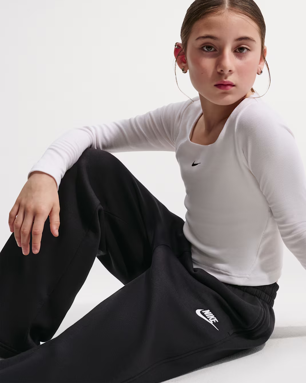 Nike Sportswear Kids Loose Open-Hem Pants - Image 9