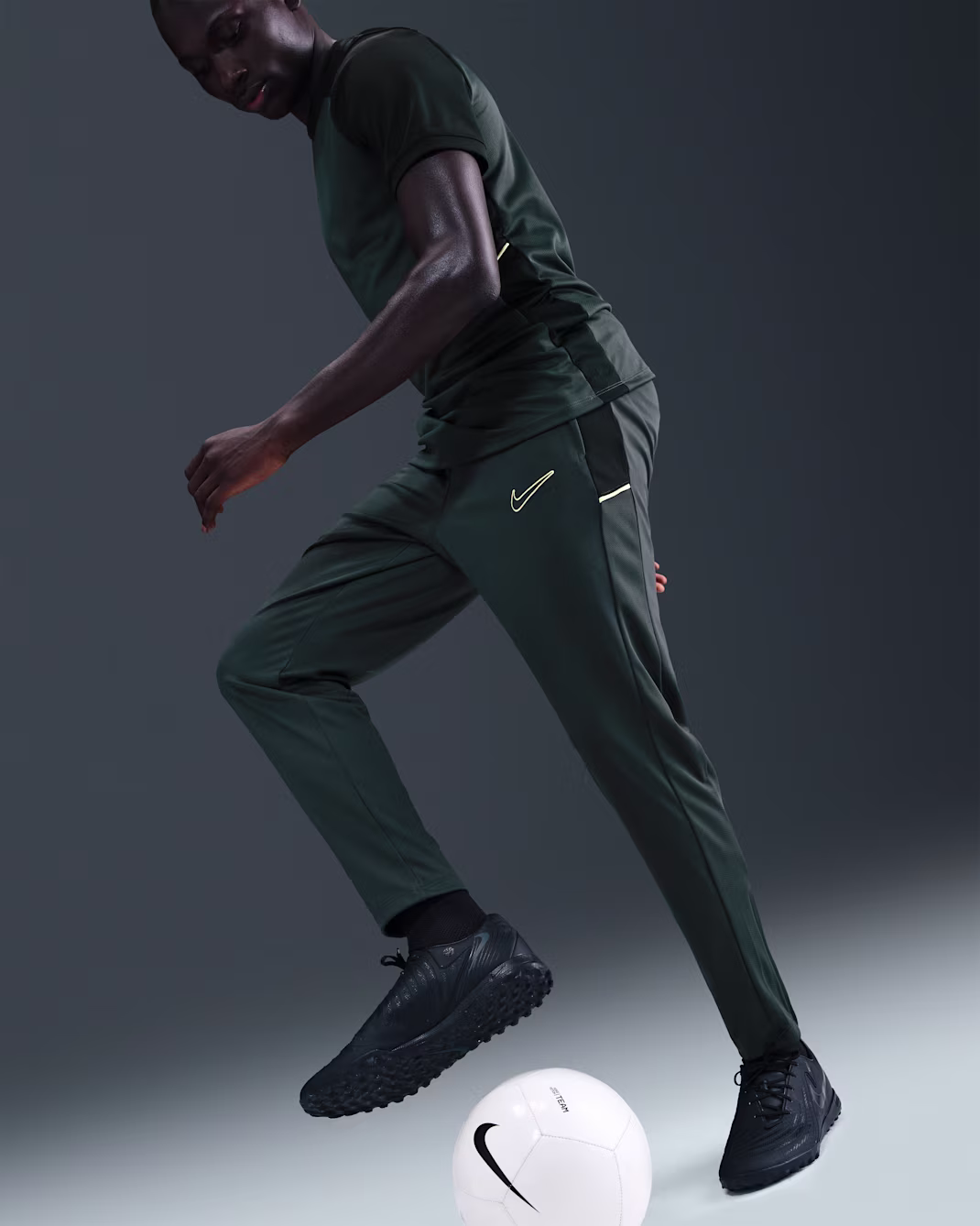 Nike Academy Mens Dri-FIT Soccer Pants - Image 2