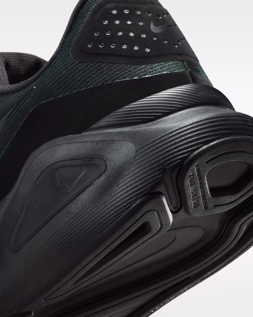 Nike Structure 26 Men's Road Running Shoes - Image 2