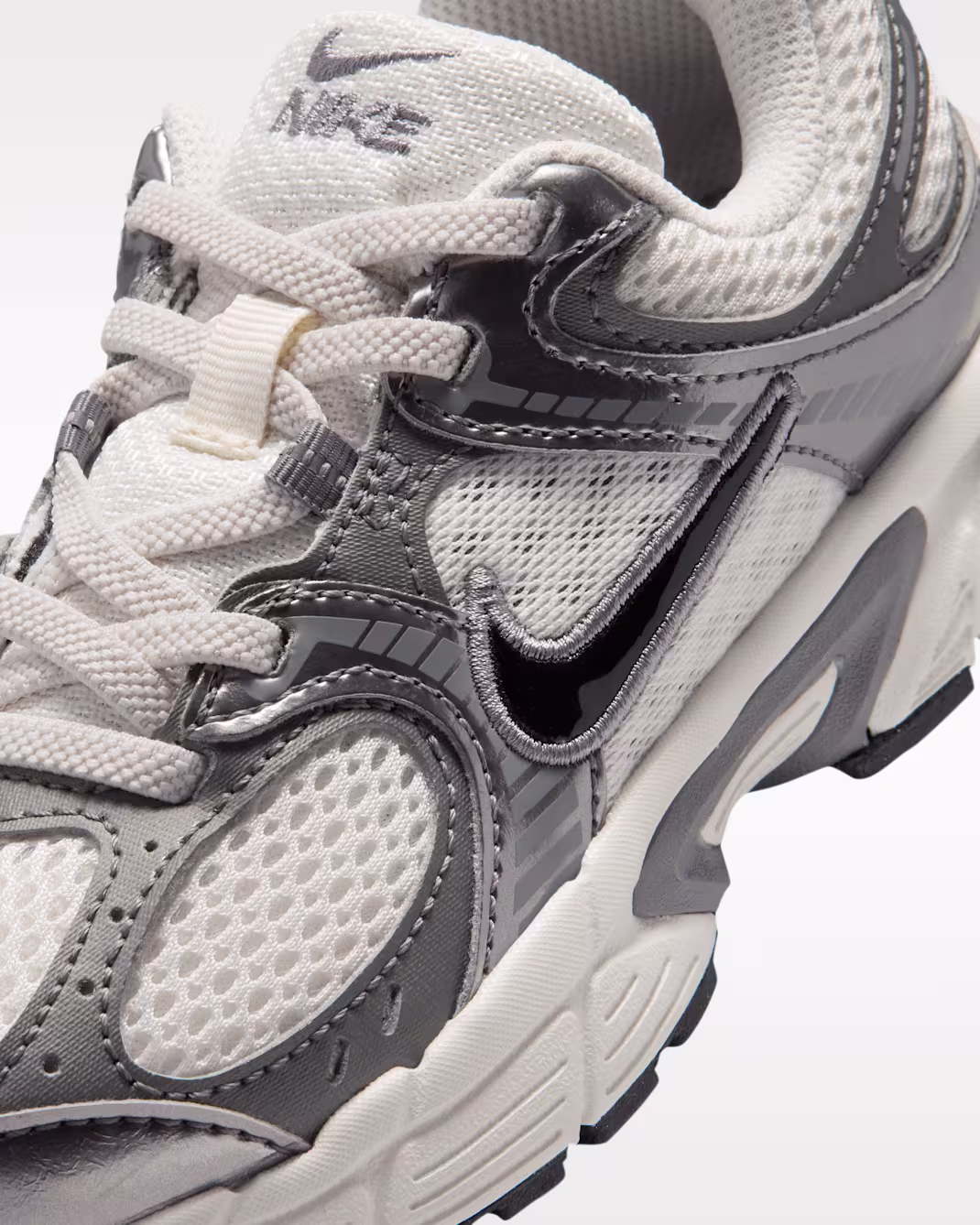 Nike V5 RNR Younger Kids Shoes - Image 4