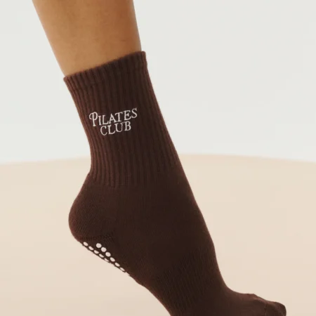 Move Active Crew Grip Socks - Pilates Club Brown