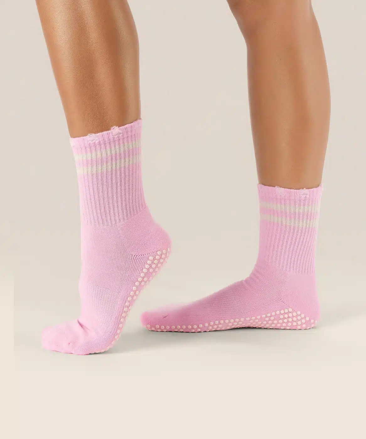 Move Active Crew Grip Socks - Edgy Cool Pink